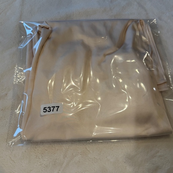 Obando x RTR High Low Tank Top in Cream 45377 - Picture 16 of 16